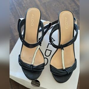 Aldo Wedges